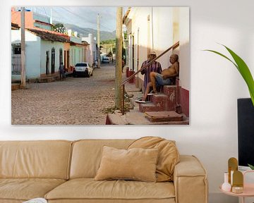 Cubans relaxing in Trinidad, Cuba van Olivier Van Acker