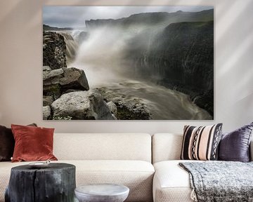 Dettifoss der fallende Wasserfall von Gerry van Roosmalen