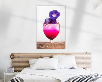 Purple flower in glass by André Scherpenberg