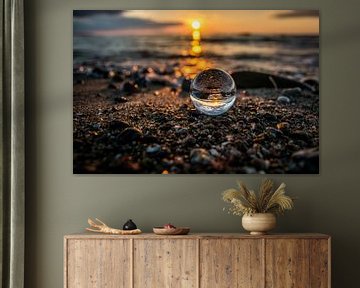 Sonnenuntergang mit Glas, Glaskugel von Pureframed Photos