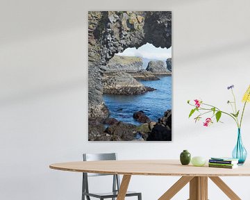 Felsen im Meer in Island von Menno Schaefer