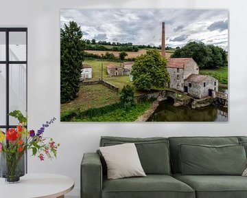 Eine verlassene Fabrik in der Nähe von le Pont Charron.