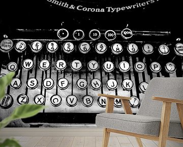 Antique typewriter by eric van der eijk
