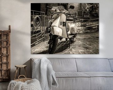 Vespa Scooter Monochroom van Mario Calma