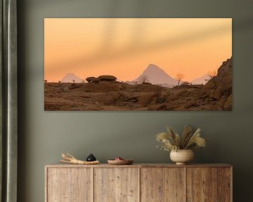 Woestijnlandschap na zonsondergang van Bas Ronteltap