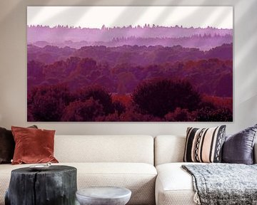 Landschaft im Violett 1 von Caroline Lichthart