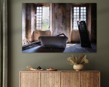 Bathtub in Abandoned Villa. by Roman Robroek - Photos of Abandoned Buildings