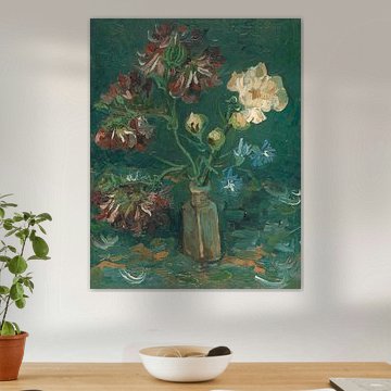 Flesje met pioenrozen en blauwe ridderspoor, Vincent van Gogh