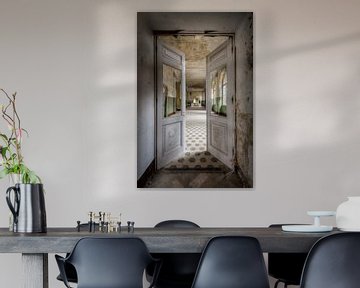 Portes de l'hôpital sur Perry Wiertz