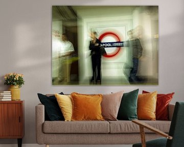 Liverpool Street - London Tube Station van Ruth Klapproth