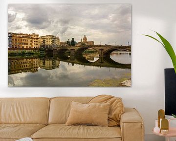 Brug in weerspiegeling, Florence Italie von Tess Groote