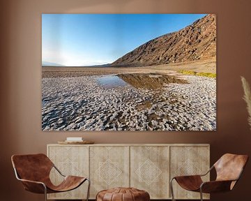 Badwater basin  in Death Valley van Ronald Tilleman