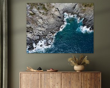 The cliffs of Cinque Terre van Droning Dutchman
