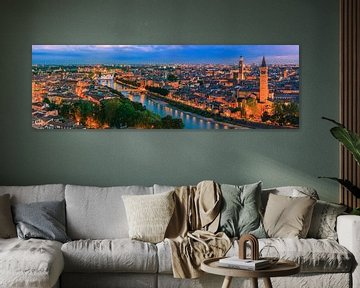 Panorama blik over Verona, Italië van Henk Meijer Photography
