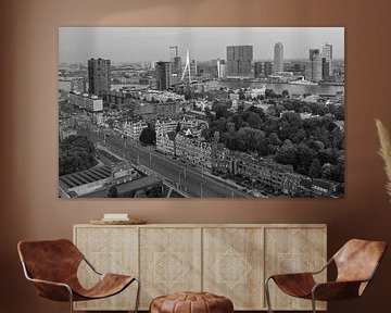 Schwarz-Weiß-Skyline von Rotterdam von Ilya Korzelius