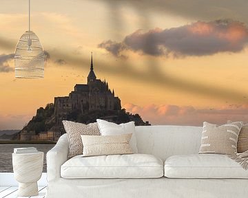 Mont St-Michel during sunset by Jos Pannekoek