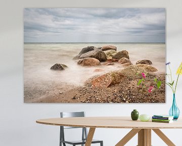 Stones on shore of the Baltic Sea. van Rico Ködder