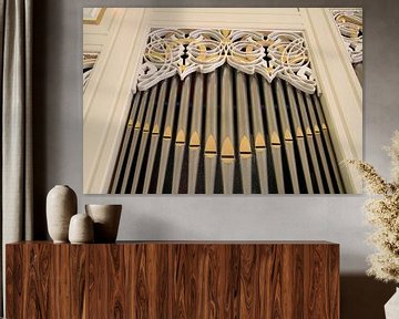 Orgelpijpen waar muziek uit komt  van Veluws