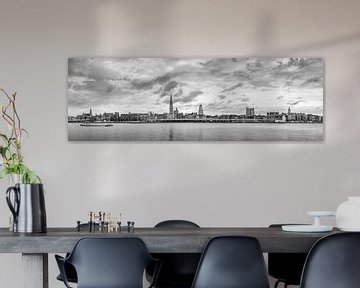 Antwerpen Skyline Monochrom von Maarten Visser