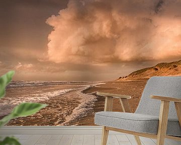 Zonsondergang op het strand van Texel van Lia Hulsbeek Brinkman