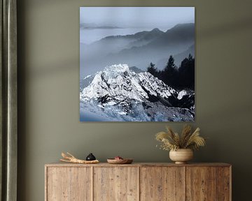 FOGGY BLUE MOUNTAINS  van Pia Schneider