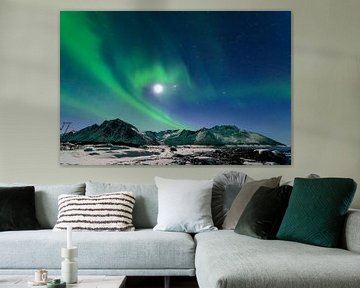 Noorderlicht, poollicht of Aurora Borealis in de nachtelijke hemel boven Noord Noorwegen