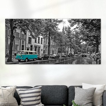 Volkswagen Camper in Delft