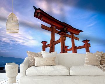 Zonsondergang bij Miyajima (torri) - Japan van Michael Bollen