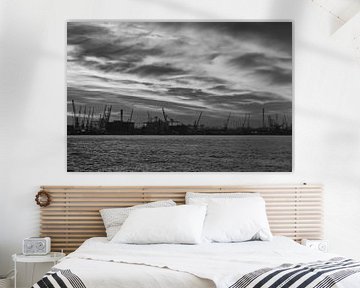 Rotterdamse haven in zwart-wit van Marcel Runhart