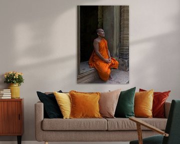 Meditating monk by Richard van der Woude