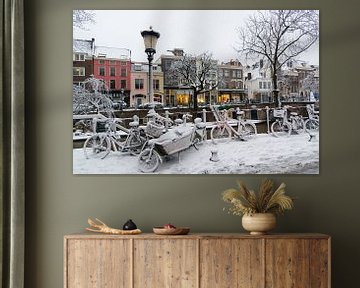 Winterwonderland op de Oudegracht in Utrecht. van Margreet van Beusichem