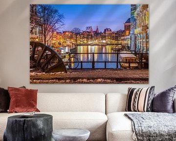 Amsterdam verlicht van Leon Weggelaar