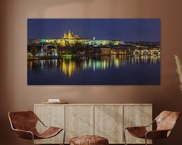 Praagse Burcht en Karelsbrug in de avond - Praag, Tsjechië - 10 van Tux Photography