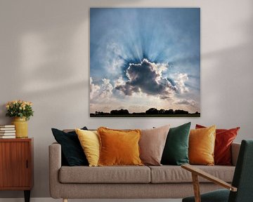 Zonnestralen achter een wolk, Laag-Keppel, , Gelderland, Nederland van Rene van der Meer