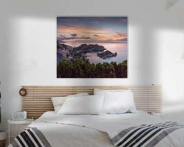 Isola Bella bei Sonnenaufgang, Taormina, Sizilien, Italien von Rene van der Meer