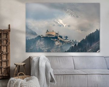 Burg Hohenwerfen im Winter Nebel - Werfen, Österreich von Henk Verheyen