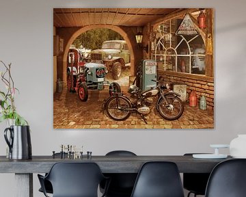 Nostalgische werkplaats met tractor en motorfiets van Monika Jüngling