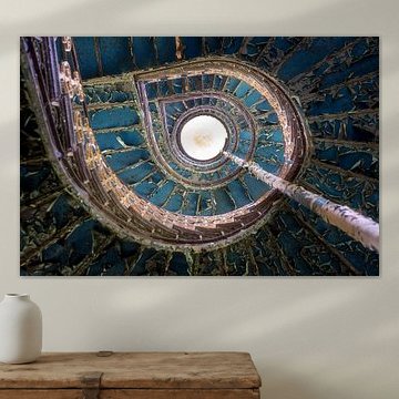 Verlaten Blauwe Trap. van Roman Robroek - Foto's van Verlaten Gebouwen