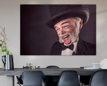 Funny photo of man with hat by Atelier Liesjes