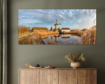 Die kombinierte Wind- und Wasserradmühle, De Kilsdonkse Molen, Veghel, Noord-Brabant, Niederlande, von Rene van der Meer