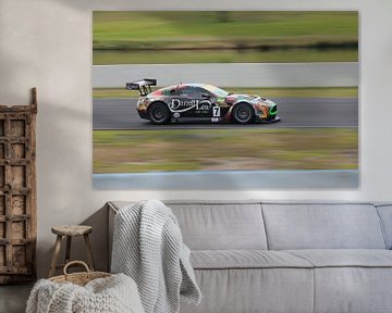 Aston Martin GT3 op een racecircuit sportscar van Atelier Liesjes