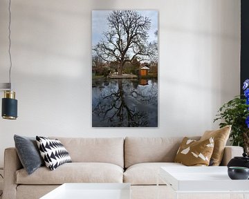 The tree reflection van RJH van de Kimmenade