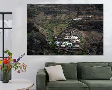 Mountain village in Africa van Robert Beekelaar
