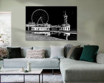 Pier von Scheveningen mit dem Bungy Tower und dem Riesenrad (Schwarz-Weiß-Negativ) von Fotografie Jeronimo