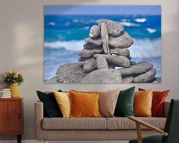 Stone art on the coast of Bonaire by Myrthe Visser-Wind