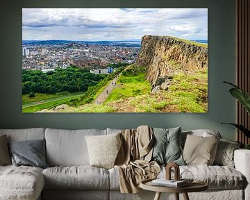 Wandelen met uitzicht over Edinburgh von Arjan Schalken