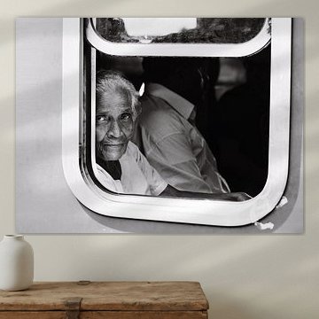 Femme sri-lankaise avec les yeux bleus.