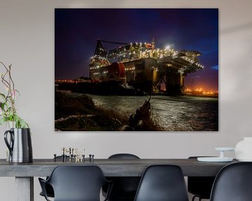 Thialf Crane Vessel. Harbour of Rotterdam, Netherlands von Art By Dominic