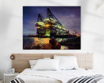 Thialf Crane Vessel. Harbour of Rotterdam, Netherlands von Art By Dominic