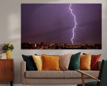 Thor's angry -lightning bolt van Johan van Opstal